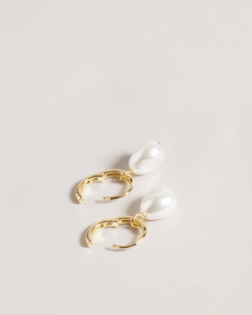 PERIAA-Jewellery-Pearly Chain Huggie Earring- Ted Baker Romania